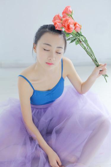 年轻女孩的秘密：18岁少女的性教育与自我保护！你了解多少？